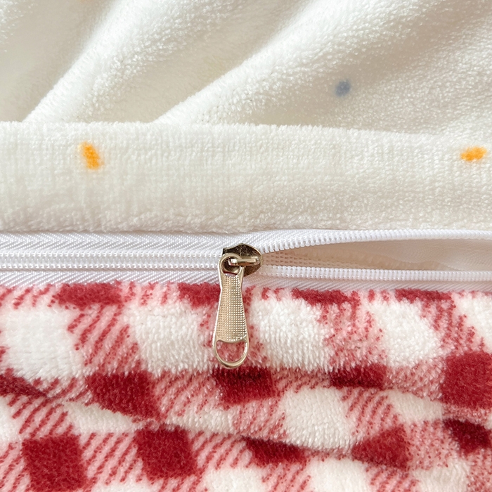 91家纺网 家纺一手货源 找家纺 2024新款200g加厚防静电牛奶绒小清新四件套 绒-樱桃奶冻