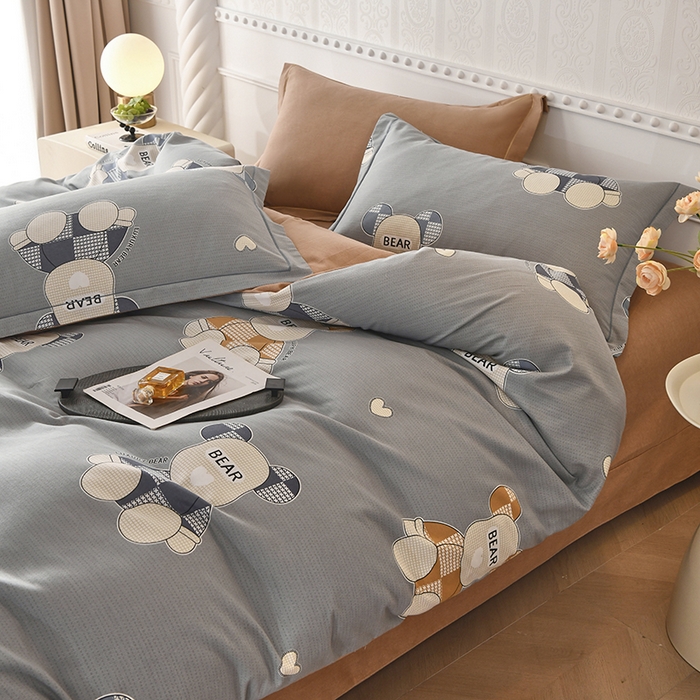 91家纺网 家纺一手货源 找家纺 优尚家纺 2025新款全棉磨毛纯棉喷气印花清新轻奢款四件套 轻奢款-星辉熊语