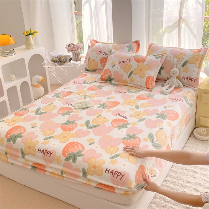 91家纺网 家纺一手货源 找家纺 凯儿家纺  2024新款加厚高克重印花系列单床笠 草莓微笑