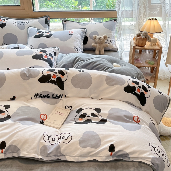 91家纺网 家纺一手货源 找家纺 红粉佳人 2025新款棉加绒印花四件套 快乐熊猫