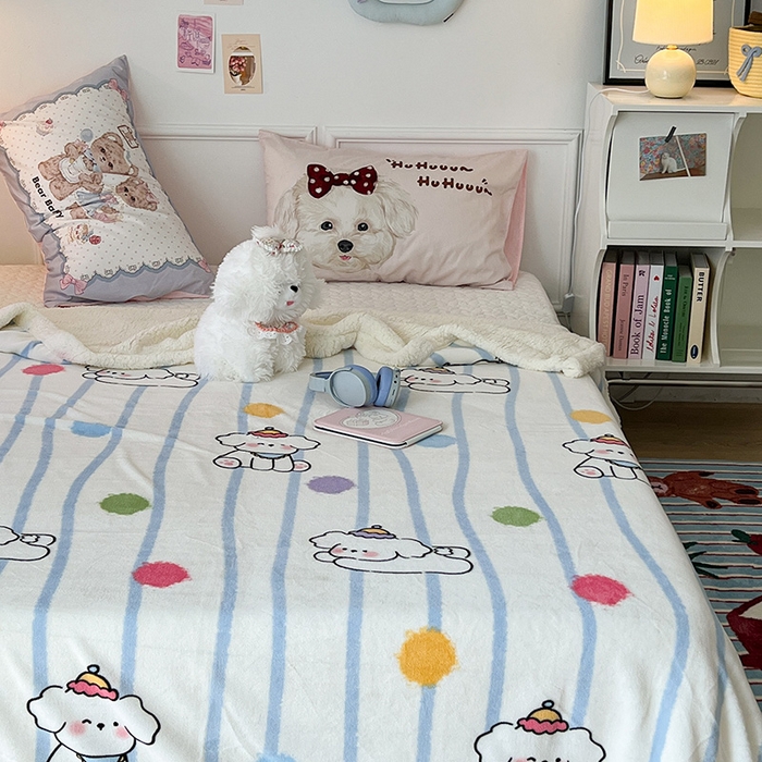 91家纺网 家纺一手货源 找家纺 昔可家纺 2024新款羊羔绒牛奶绒毛毯系列（三）-卡通系列 蓝波纹奶狗