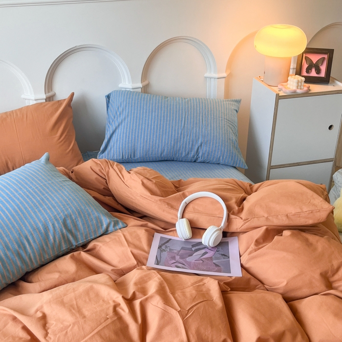 91家纺网 家纺一手货源 找家纺 千朵 2024新款ins风多巴胺撞色条纹全棉水洗棉四件套-可乐系列 可乐蓝