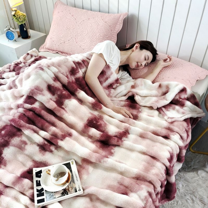91家纺网 家纺一手货源 找家纺 千荨 2024新款跨境印花扎染泡泡绒毛盖毯 酒红