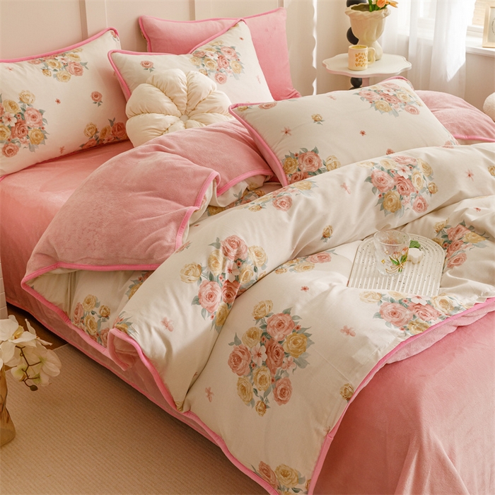 91家纺网 家纺一手货源 找家纺 红粉佳人 2025新款棉加绒印花四件套 花期而遇