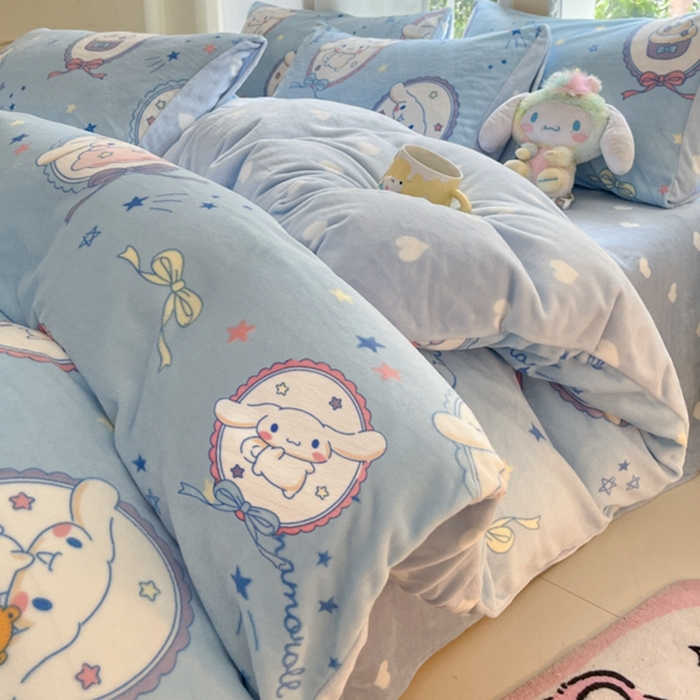 91家纺网 家纺一手货源 找家纺 2024新款三丽鸥牛奶绒小版四件套 牛奶绒小版-蓝色玉桂狗