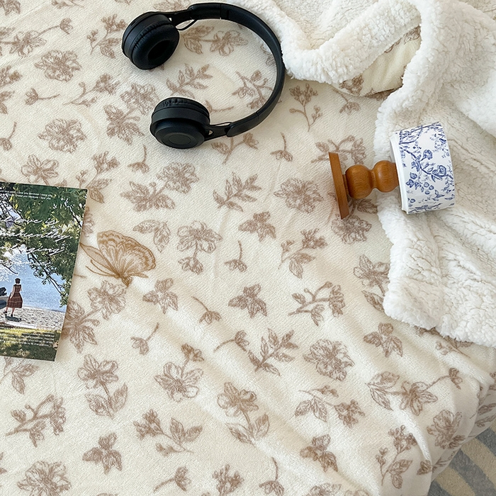 91家纺网 家纺一手货源 找家纺 昔可家纺 2024新款羊羔绒牛奶绒毛毯系列（三）-ins小清新系列 复古蝴蝶