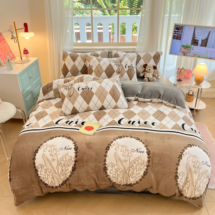 91家纺网 家纺一手货源 找家纺 卡派 2024新款冬季亲肤透气牛奶绒印花四件套 雅舍