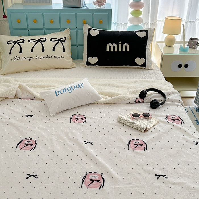 91家纺网 家纺一手货源 找家纺 昔可家纺 2024新款羊羔绒牛奶绒毛毯系列（三）-ins小清新系列 芭蕾蛋糕