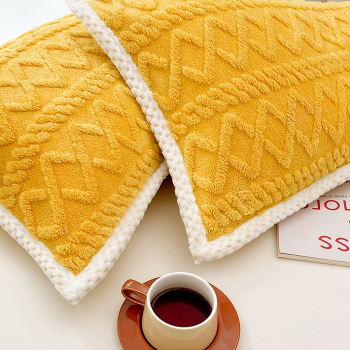 91家纺网 家纺一手货源 找家纺 梦舒羽  2025新款220克高克重塔芙绒枕套枕芯套宿舍枕头套单人一对装 柠檬黄