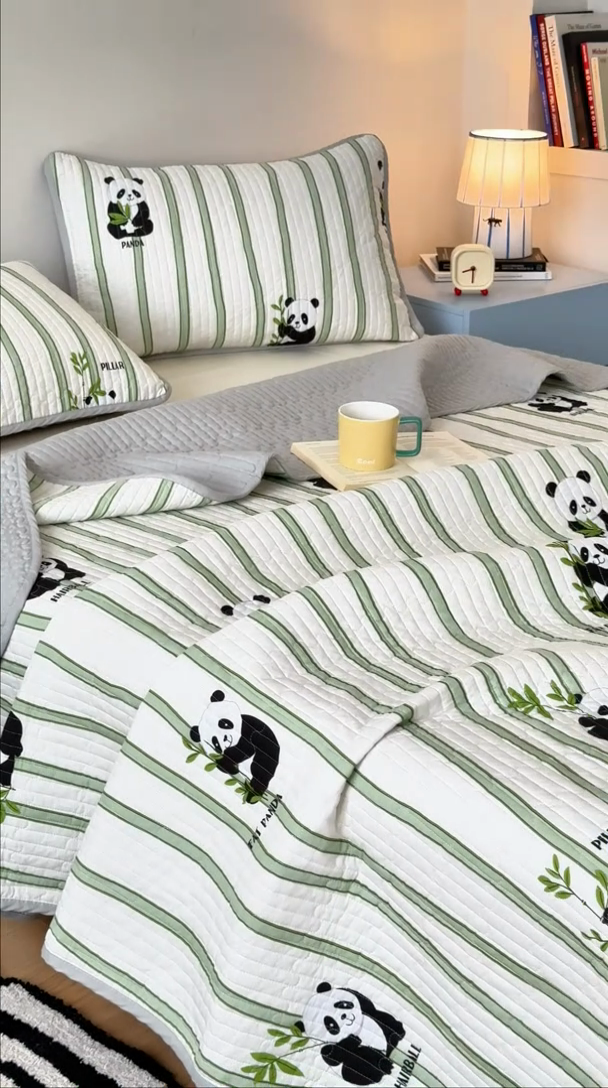 91家纺网 家纺一手货源 找家纺 美优兰 2025春款全棉单面高温砂洗床盖 顽皮熊