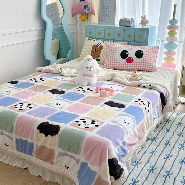91家纺网 家纺一手货源 找家纺 昔可家纺 2024新款羊羔绒牛奶绒毛毯系列（三）-卡通系列 方块小狗