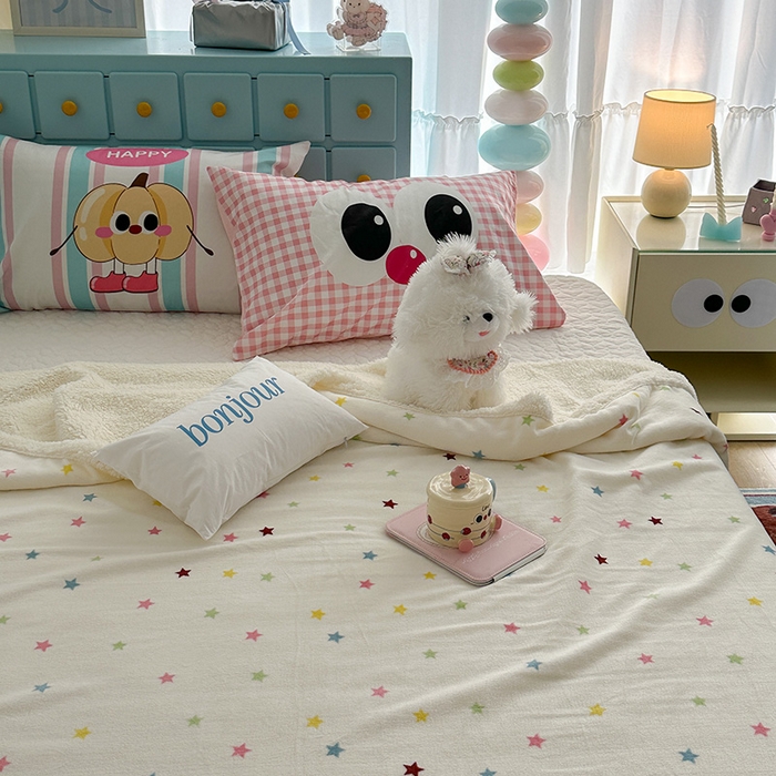 91家纺网 家纺一手货源 找家纺 昔可家纺 2024新款羊羔绒牛奶绒毛毯系列（三）-ins小清新系列 彩色小星星
