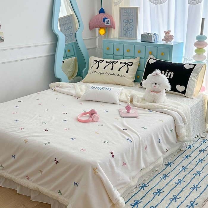 91家纺网 家纺一手货源 找家纺 昔可家纺 2024新款羊羔绒牛奶绒毛毯系列（三）-ins小清新系列 多巴胺蝴蝶结