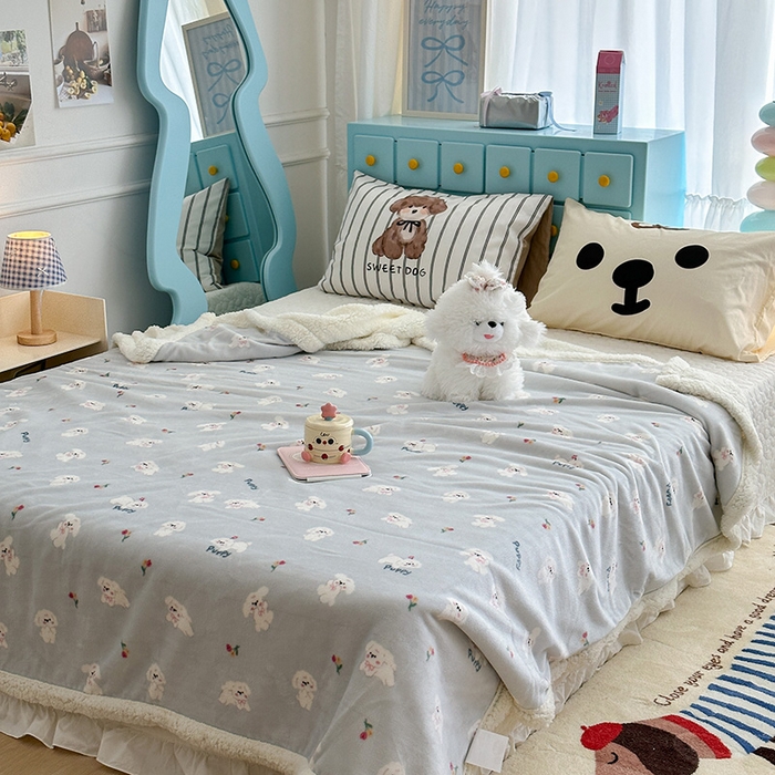 91家纺网 家纺一手货源 找家纺 昔可家纺 2024新款羊羔绒牛奶绒毛毯系列（三）-卡通系列 蓝底小奶狗