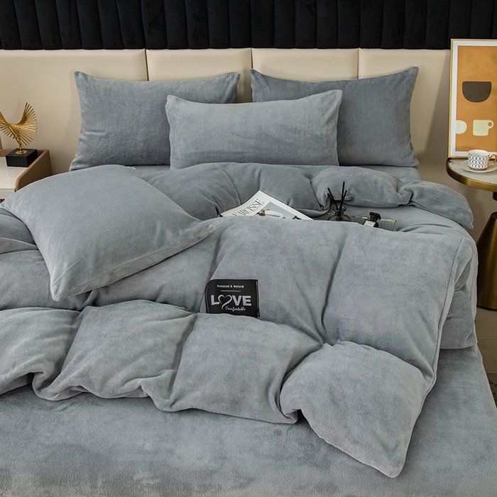 91家纺网 家纺一手货源 找家纺 鸿羽樱（鸿羽樱）家纺 2024新款牛奶绒四件套 灰色