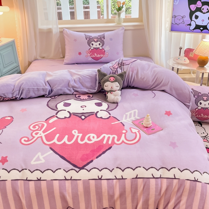 91家纺网 家纺一手货源 找家纺 2024新品正版三丽鸥授权大版卡通平网数码印花加厚高克重牛奶绒系列四件套 绒大版-R丘比特库洛米