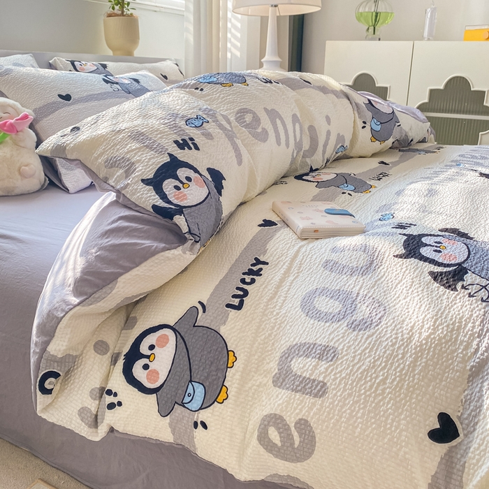 91家纺网 家纺一手货源 找家纺 悦织湾家纺 2025新款轻奢北欧风小清新印花水洗棉四件套 企鹅