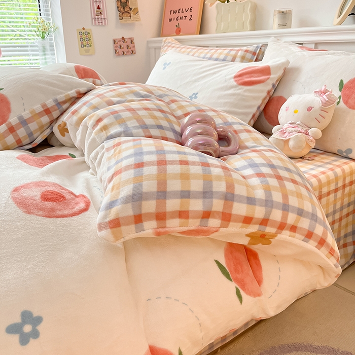 91家纺网 家纺一手货源 找家纺 2024新款200g加厚防静电牛奶绒小清新四件套 绒-蜜桃朵朵