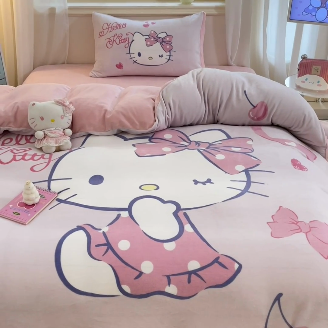 91家纺网 家纺一手货源 找家纺 （总）2024新品正版三丽鸥授权大版卡通平网数码印花加厚高克重牛奶绒系列四件套