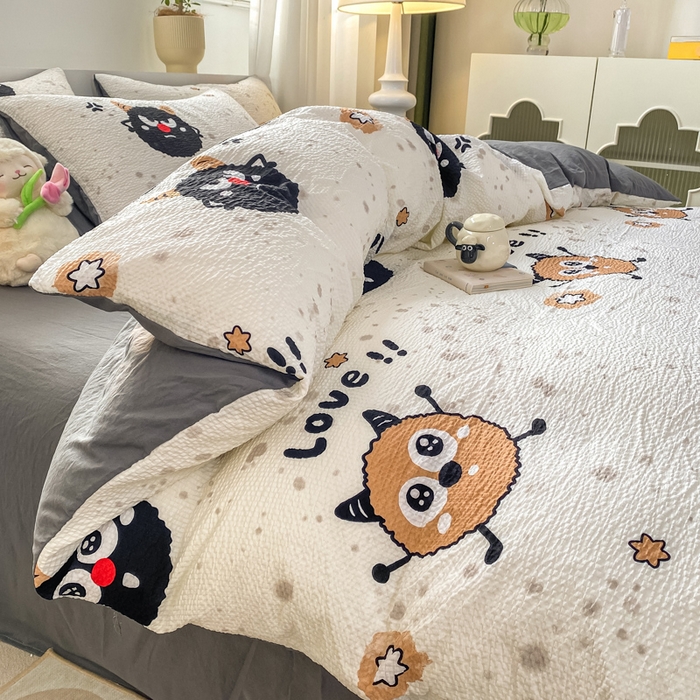 91家纺网 家纺一手货源 找家纺 悦织湾家纺 2025新款轻奢北欧风小清新印花水洗棉四件套 煤球宝宝