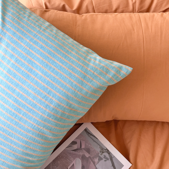 91家纺网 家纺一手货源 找家纺 千朵 2024新款ins风多巴胺撞色条纹全棉水洗棉四件套-可乐系列 可乐蓝