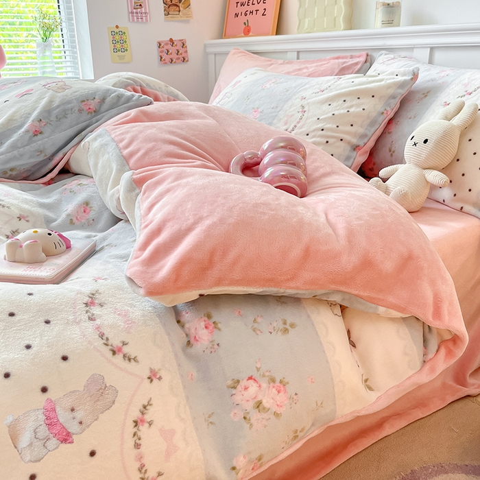 91家纺网 家纺一手货源 找家纺 2024新款200g加厚防静电牛奶绒小清新四件套 绒-乖乖兔