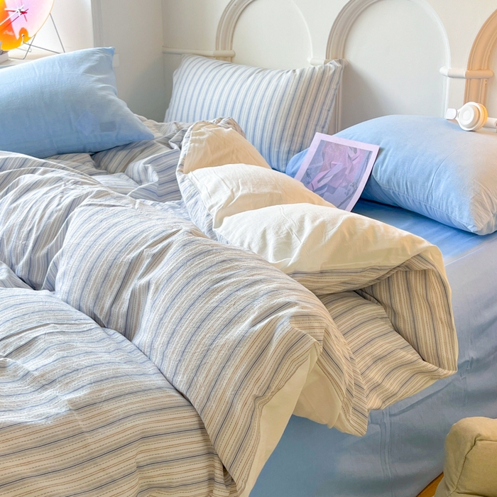 91家纺网 家纺一手货源 找家纺 千朵 2024新款撞色条纹色织提花水洗棉被套四件套 韩系蓝条