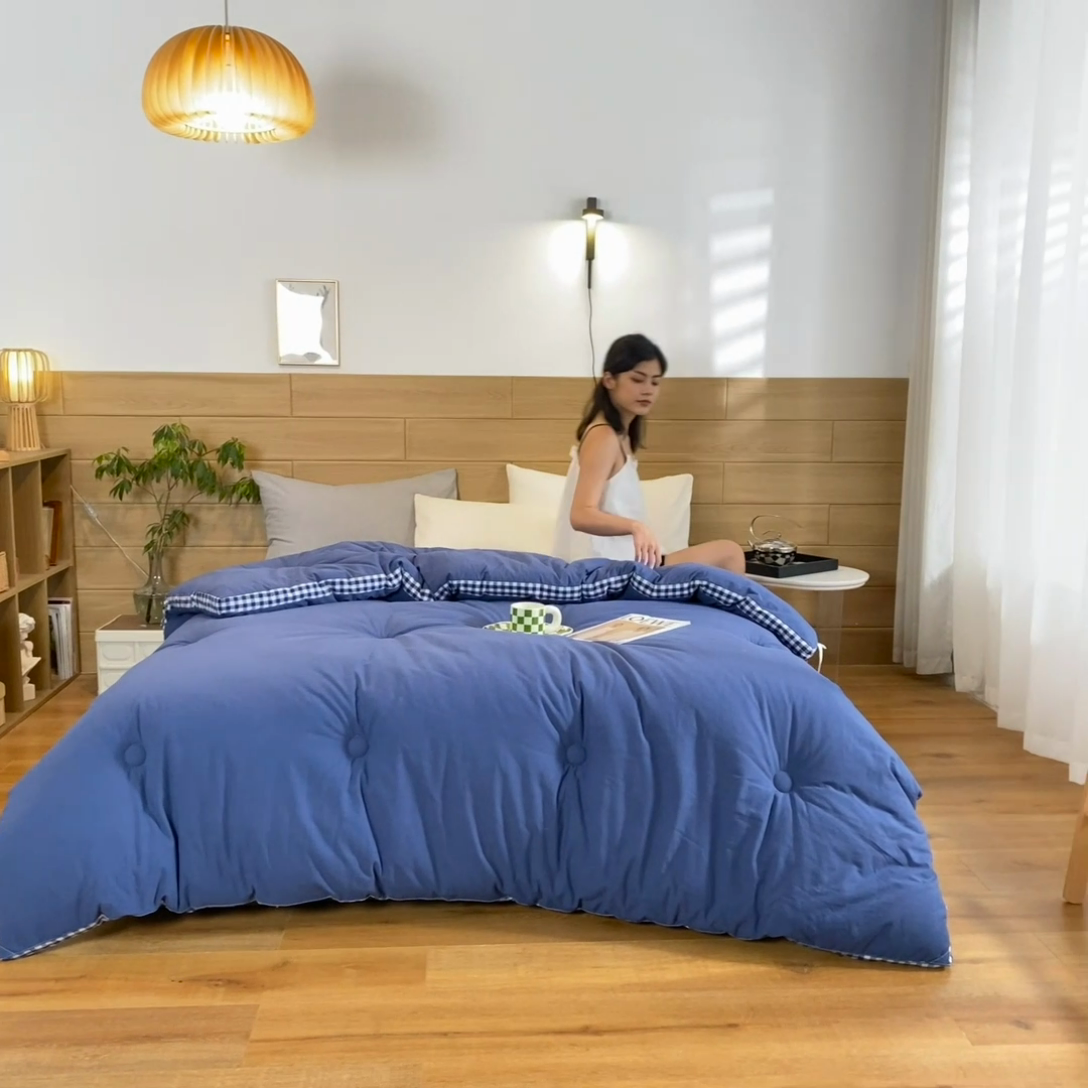 91家纺网 家纺一手货源 找家纺 2024新款无印风棋盘格立体边大豆纤维冬被 风格一 棋盘格-牛仔蓝