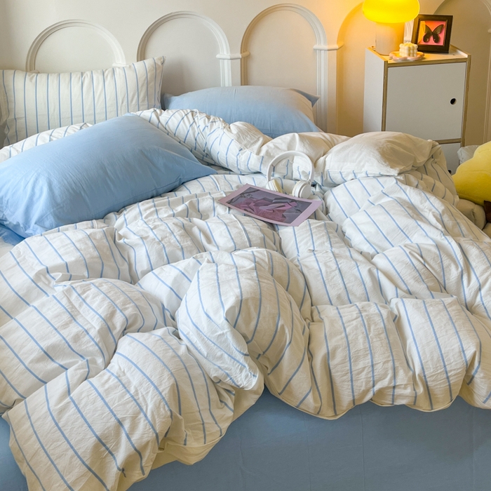 91家纺网 家纺一手货源 找家纺 千朵 2024新款撞色条纹色织提花水洗棉被套四件套 天小蓝