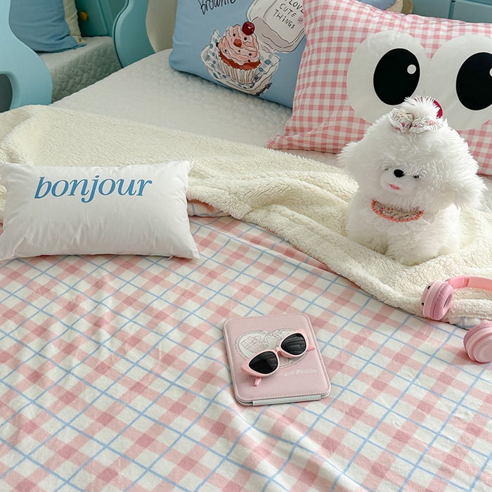 91家纺网 家纺一手货源 找家纺 昔可家纺 2024新款羊羔绒牛奶绒毛毯系列（三）-ins小清新系列 丝雾粉格