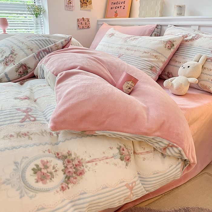 91家纺网 家纺一手货源 找家纺 2024新款200g加厚防静电牛奶绒小清新四件套 绒-萝莉兔