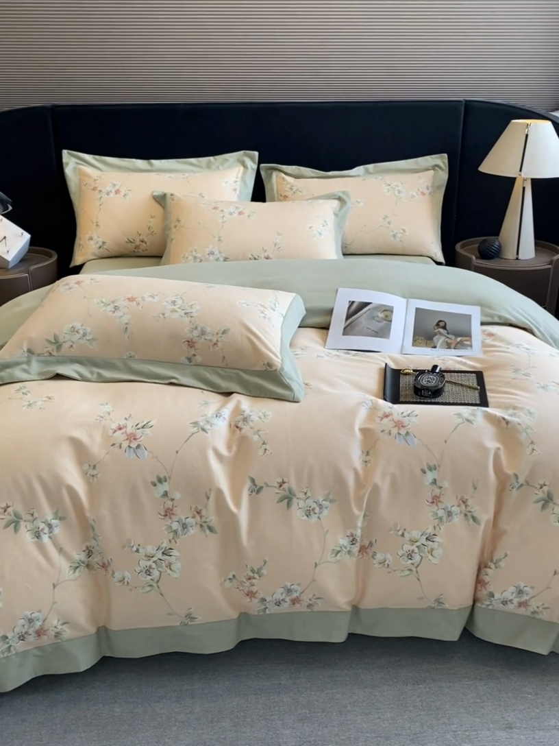 91家纺网 家纺一手货源 找家纺 梵克保罗 2024新款全棉贡缎磨毛数码印花高级简奢款四件套 朵媞-桔