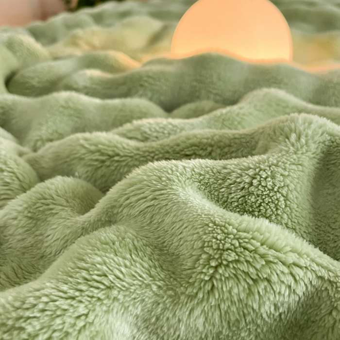 91家纺网 家纺一手货源 找家纺 欧邦 新款仿兔毛泡泡绒牛奶绒包边单层毛毯（外贸供货） 单层泡泡-柳绿