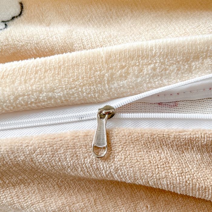 91家纺网 家纺一手货源 找家纺 2024新款200g加厚防静电牛奶绒小清新四件套 绒-乐趣狗