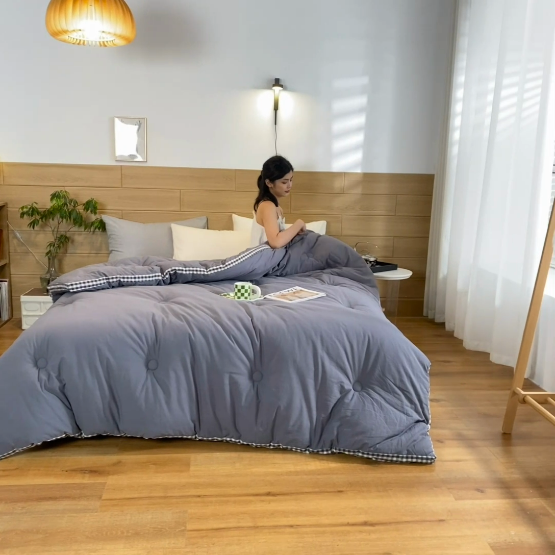 91家纺网 家纺一手货源 找家纺 2024新款无印风棋盘格立体边大豆纤维冬被 风格一 棋盘格-暗灰