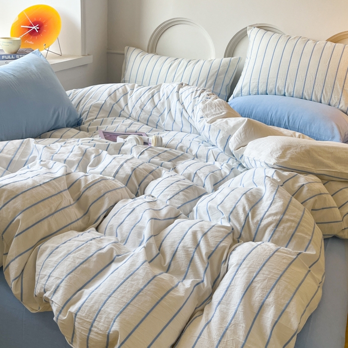 91家纺网 家纺一手货源 找家纺 千朵 2024新款撞色条纹色织提花水洗棉被套四件套 天小蓝