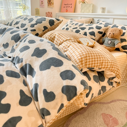 91家纺网 家纺一手货源 找家纺 （总）2024新款200g加厚防静电牛奶绒小清新四件套