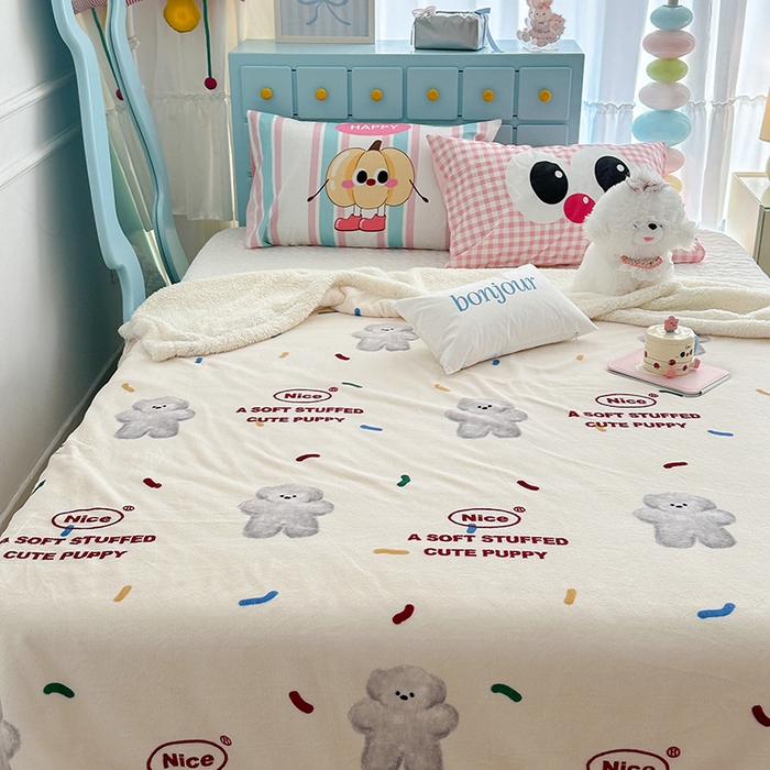 91家纺网 家纺一手货源 找家纺 昔可家纺 2024新款羊羔绒牛奶绒毛毯系列（三）-卡通系列 朱古力小灰熊