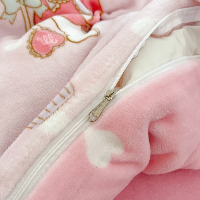 91家纺网 家纺一手货源 找家纺 2024新款三丽鸥牛奶绒小版四件套 牛奶绒小版-奶油美乐蒂