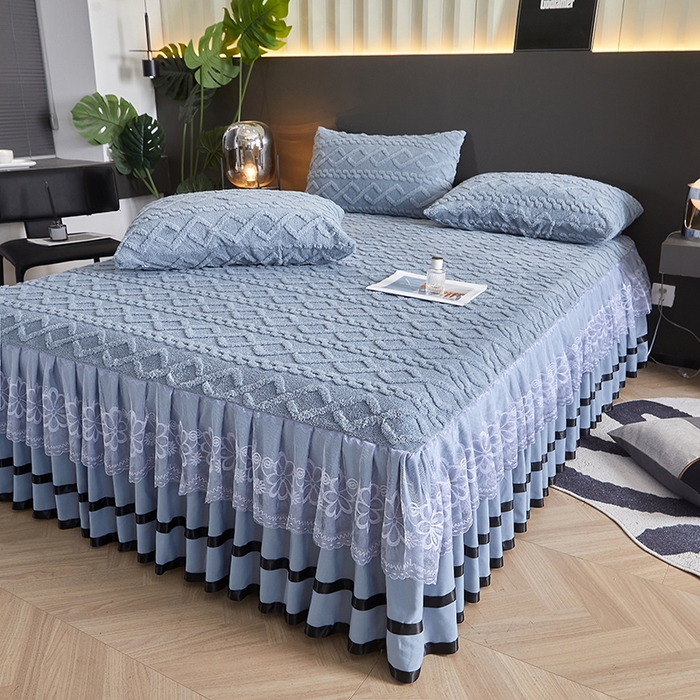 91家纺网 家纺一手货源 找家纺 艾裙海 2025新款180克塔肤绒蕾丝床裙 蓝灰色