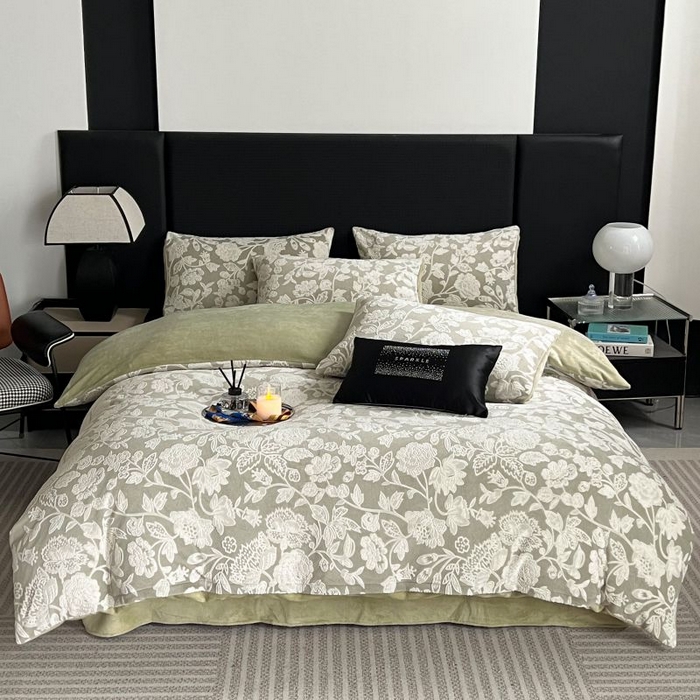 91家纺网 家纺一手货源 找家纺 HL原创 2024新款轻奢风雕花牛奶绒四件套 冬日恋歌