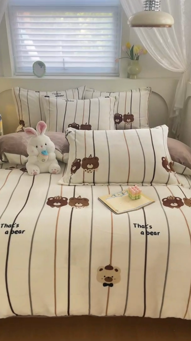 91家纺网 家纺一手货源 找家纺 梦之岛 2024新款高克重小清新印花牛奶绒保暖四件套 萌趣熊