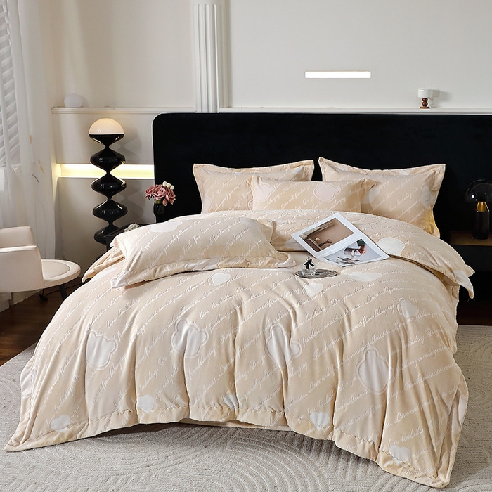 91家纺网 家纺一手货源 找家纺 席之家 2024新款A类平雕印花全消光260克雅丝绒四件套驼