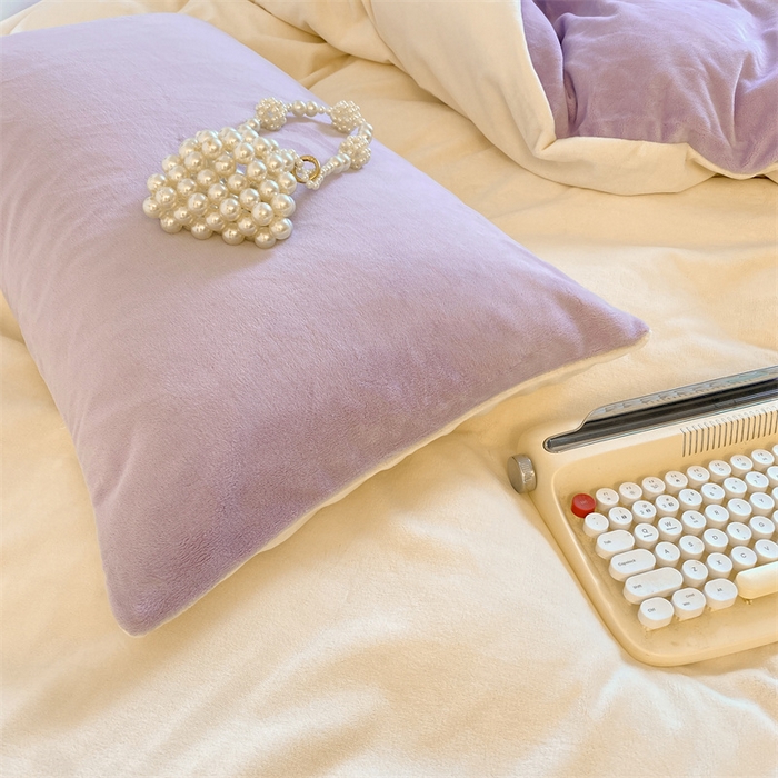 91家纺网 家纺一手货源 找家纺 857家居 2024新款A类牛奶绒纯色双拼四件套 奶昔紫