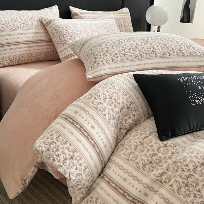 91家纺网 家纺一手货源 找家纺 HL原创 2024新款轻奢风雕花牛奶绒四件套 安娜