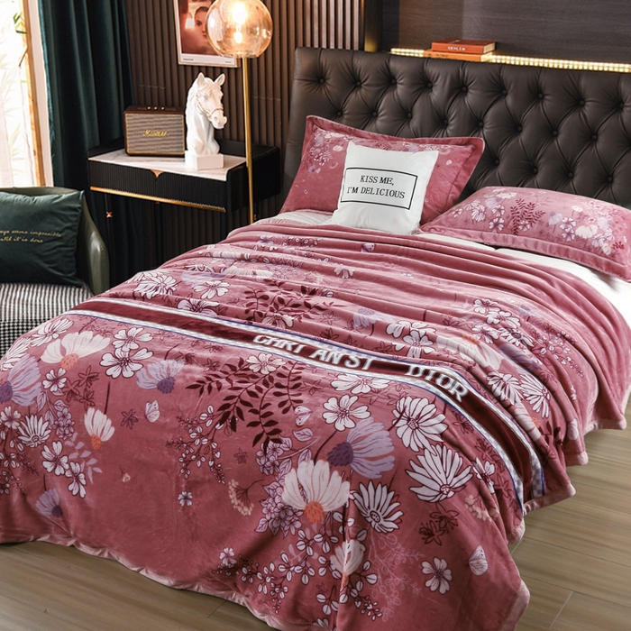 91家纺网 家纺一手货源 找家纺 好艺佳毛毯 2025新款升级多功能3D数码印花毛毯 被套两用拉舍尔云毯 金枝玉叶-豆沙