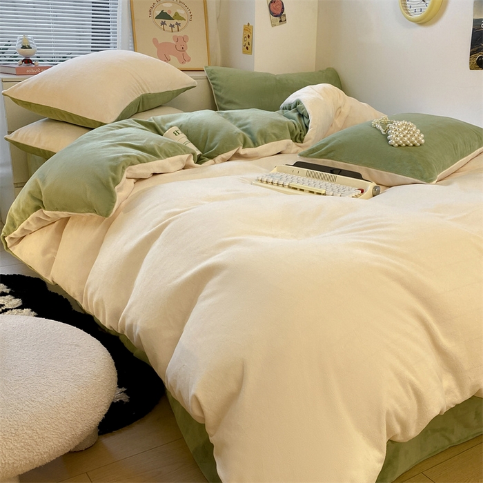 91家纺网 家纺一手货源 找家纺 857家居 2024新款A类牛奶绒纯色双拼四件套 奶昔绿