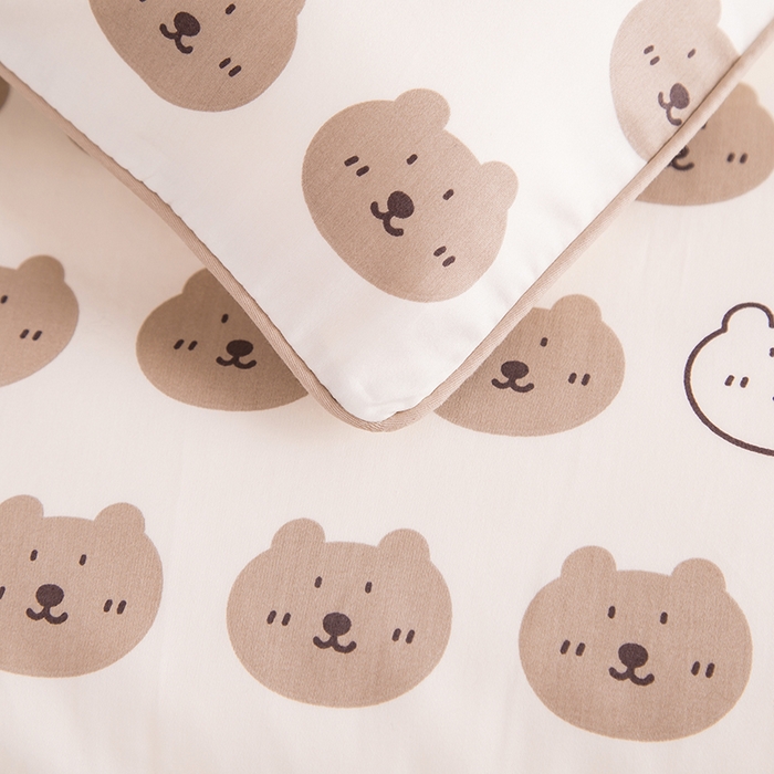 91家纺网 家纺一手货源 找家纺 2024新款A类60支印花儿童枕头套 小熊欢乐谷