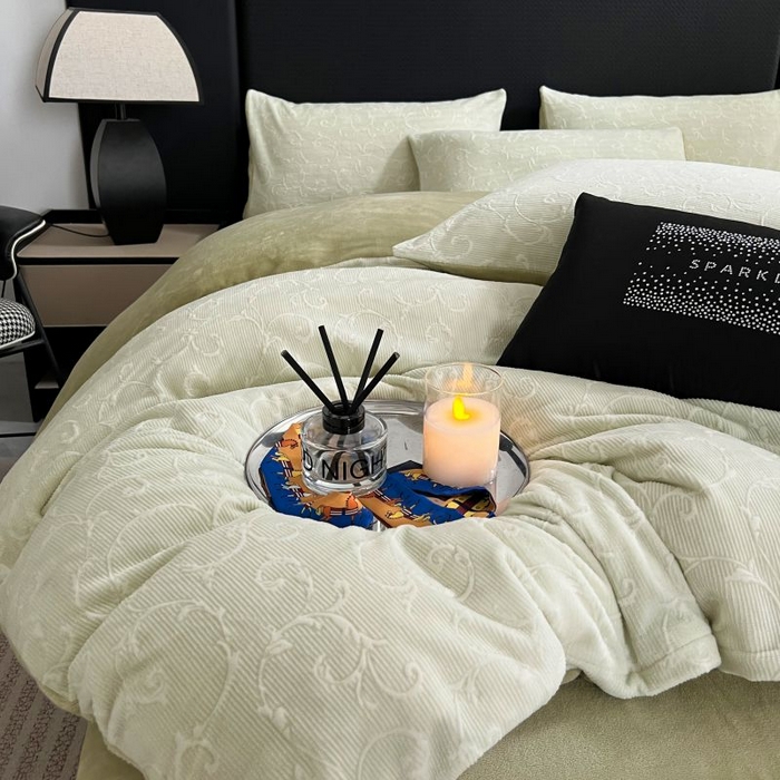 91家纺网 家纺一手货源 找家纺 HL原创 2024新款轻奢风雕花牛奶绒四件套 简欧-绿