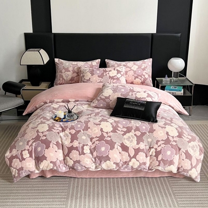 91家纺网 家纺一手货源 找家纺 HL原创 2024新款轻奢风雕花牛奶绒四件套 相濡以沫